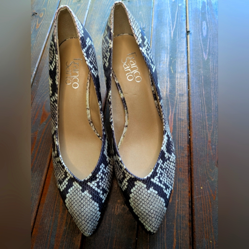 Franco Sarto Wedge Pump Snake Print Heel Size 7.5